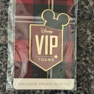 Walt Disney World VIP Exclusive Private Tour Pin